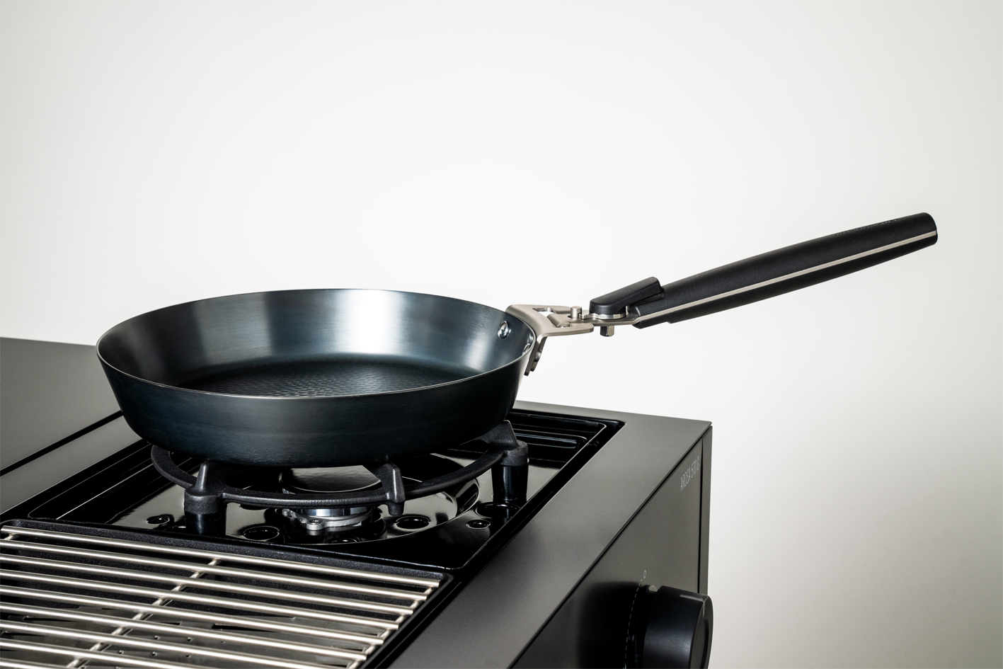 1449147_Carbonpfanne_6 OutdoorCHEF Carbonstahlpfanne 28 cm