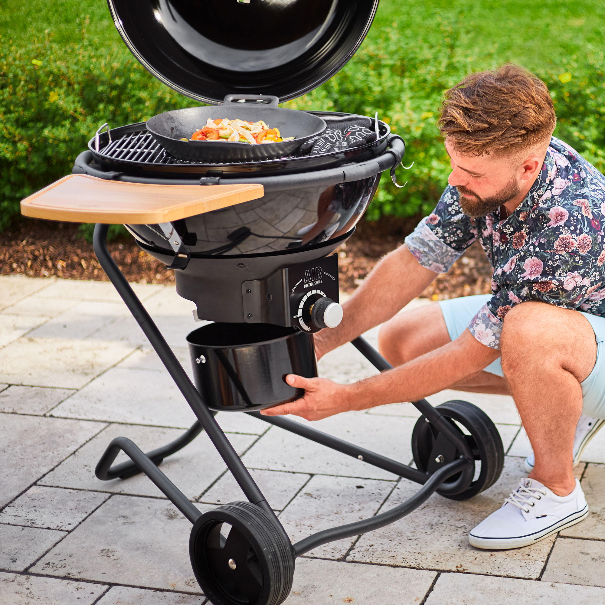 Rösle No.1 F60 Air Pro Vario+ Holzkohle Kugelgrill