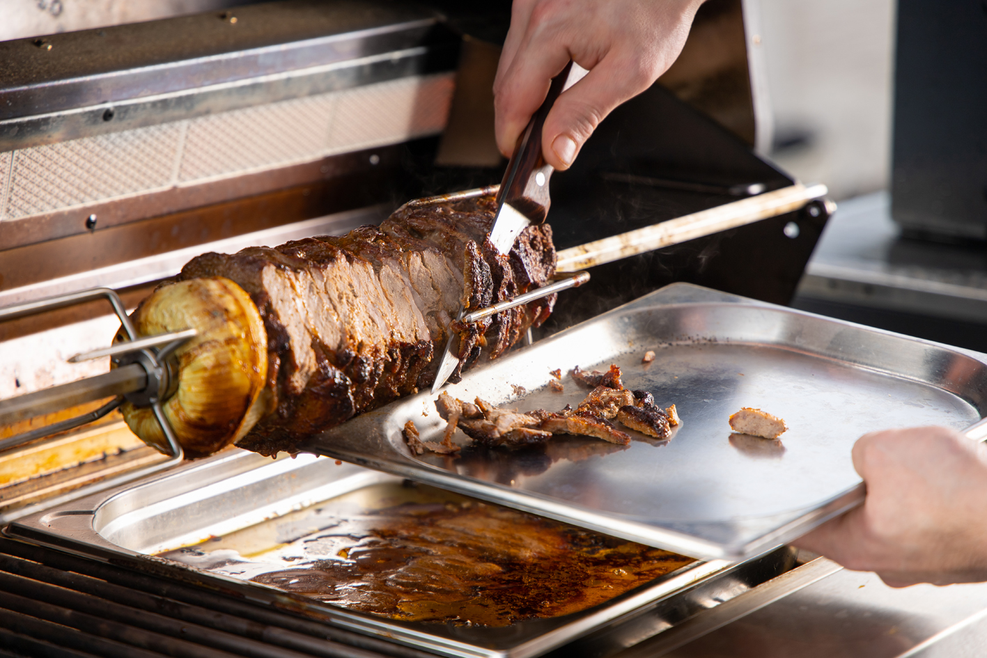 Lammdoener-Rotisserie_7758_G32-Roti-DripTray_Final Otto Wilde Rotisserie