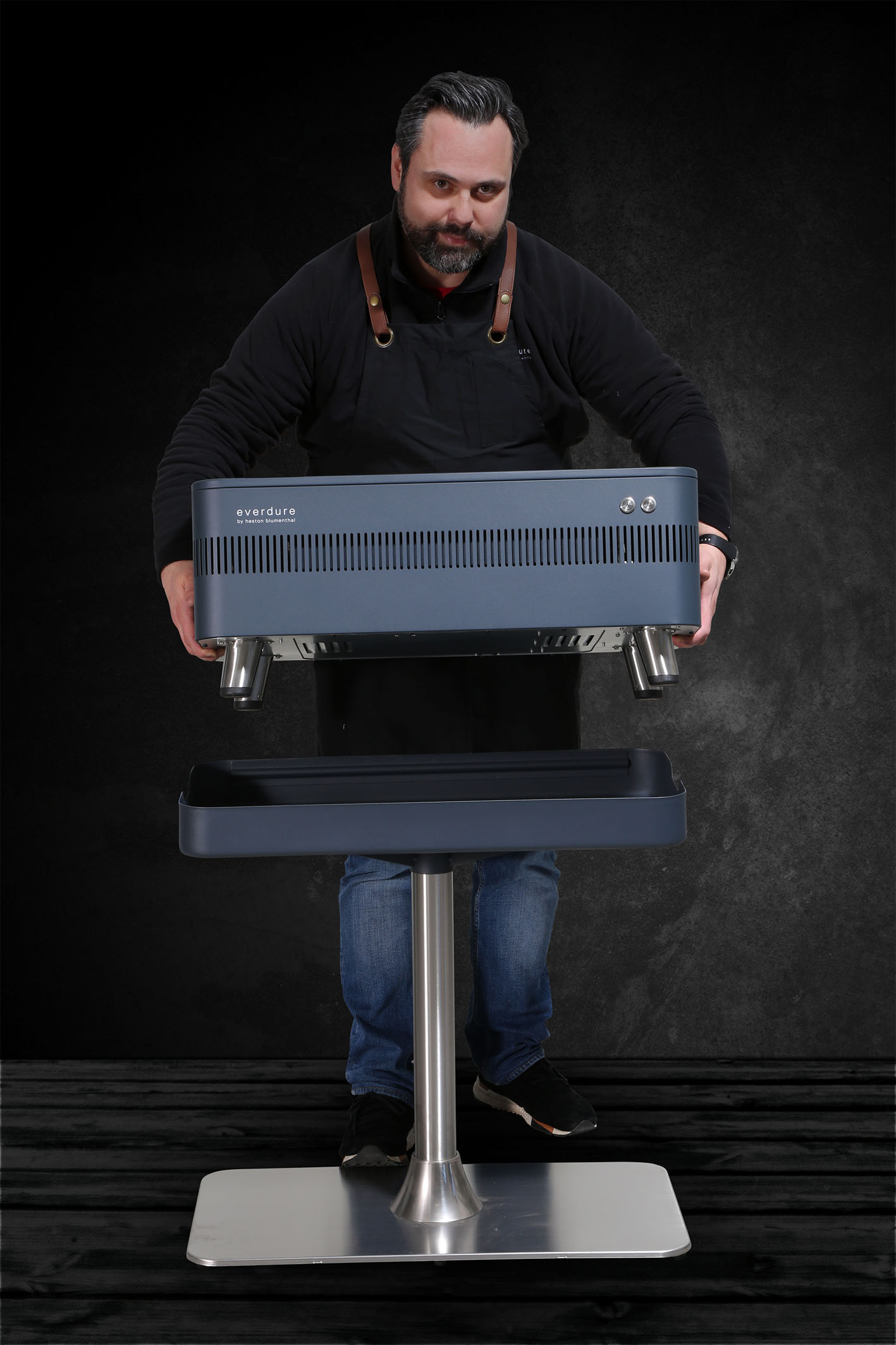 Everdure_Fusion_15 Everdure Fusion Holzkohlegrill abnehmbar