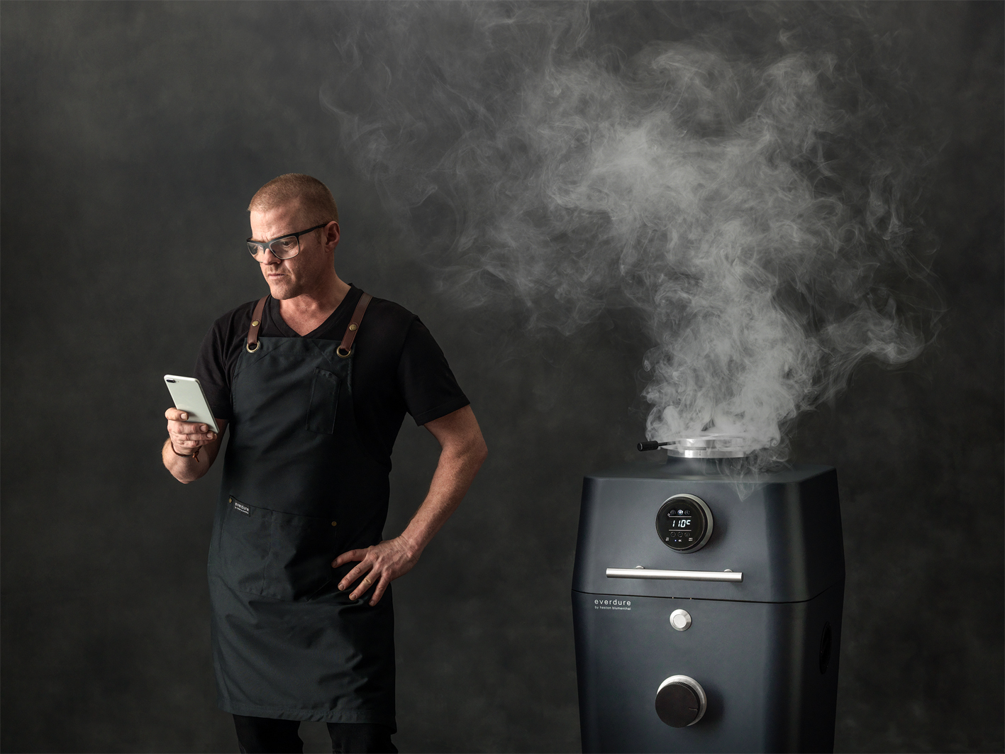 Everdure_4K_Graphite_7 Everdure 4K Outdoor Ofen Graphite by heston blumentahl App für iOS / Android