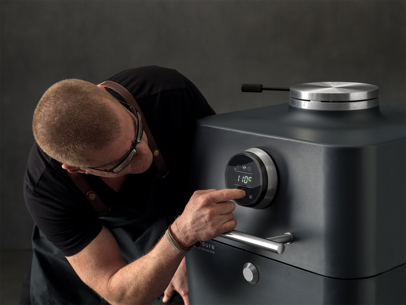 Everdure_4K_Graphite_6 Everdure 4K Outdoor Ofen Graphite by heston blumentahl Touch Bedienung