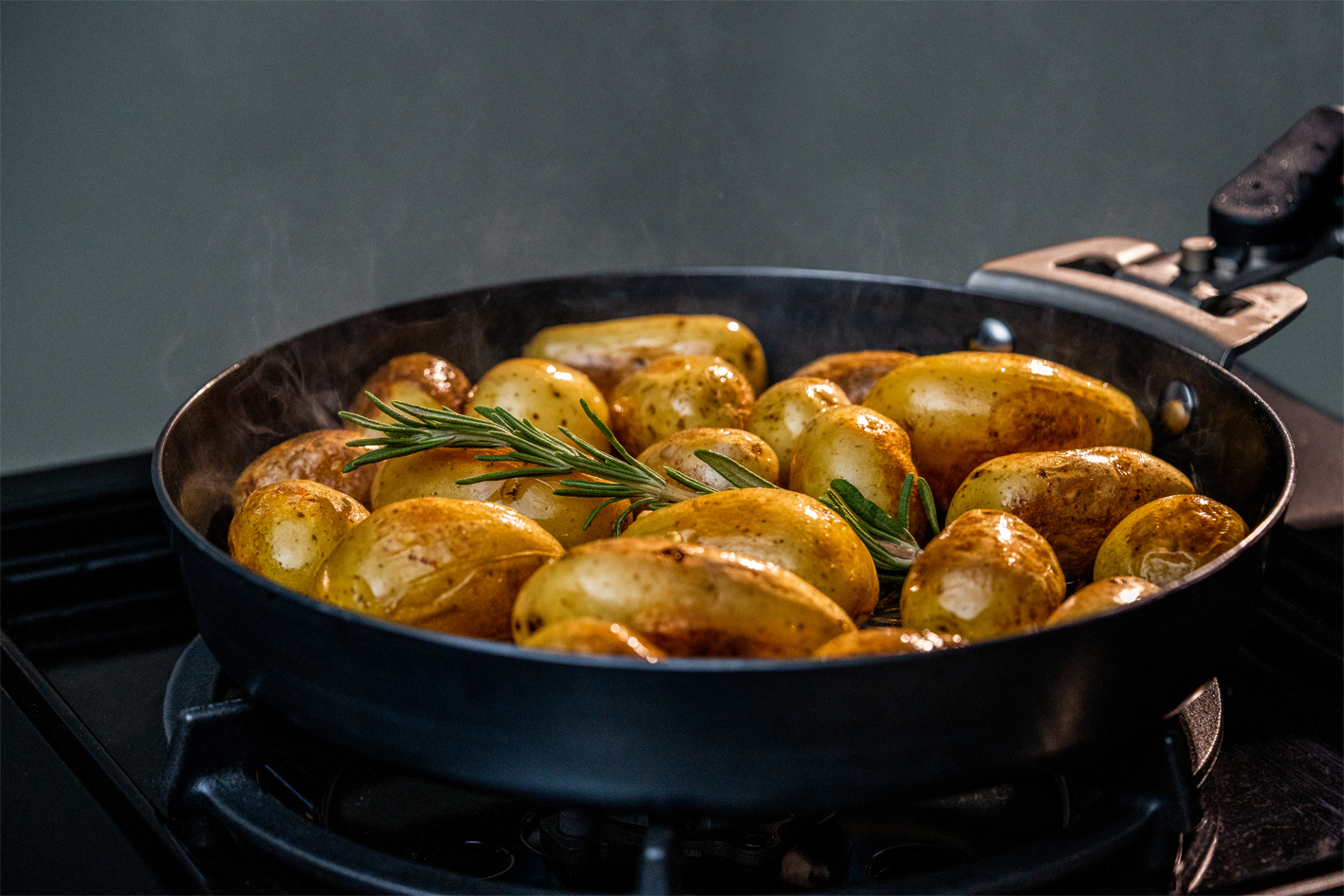 1449147_Carbonpfanne_17 OutdoorCHEF Carbonstahlpfanne 28 cm